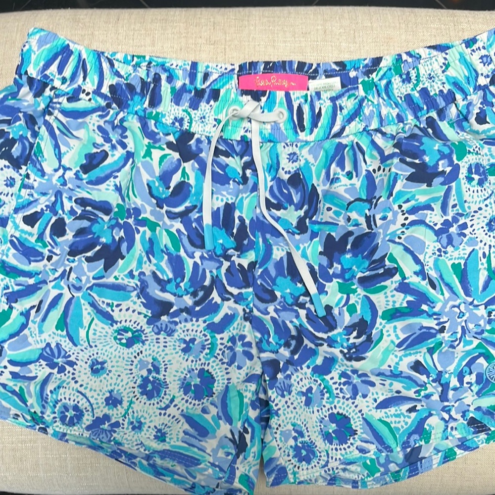 Lilly Pulitzer Size Small Shorts